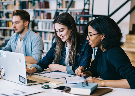 Experience-Excellence-With-Our-Expert-Online-Classes-Takers-From-USA-02